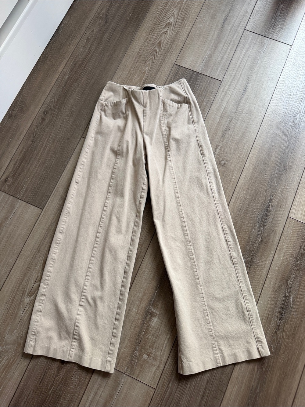 Wide Leg women’s trousers in Beige